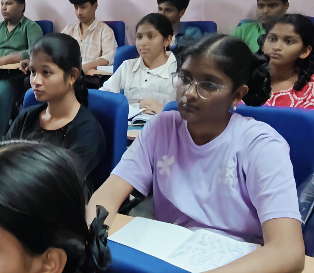Best 7th to 12th class tutorial at Barkatpura Hyderabad