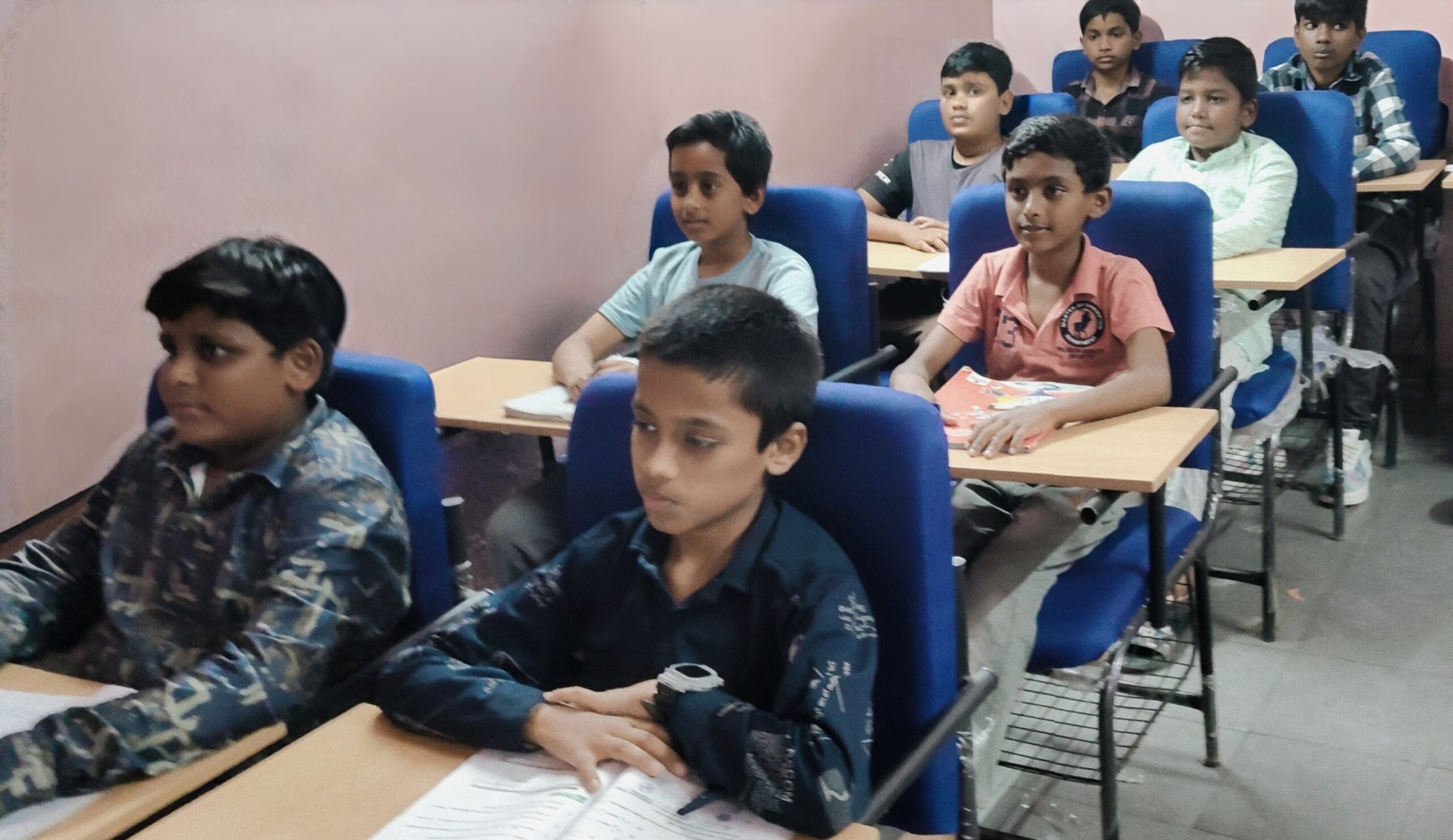 10th to 12th class tutorial at Barkatpura Hyderabad